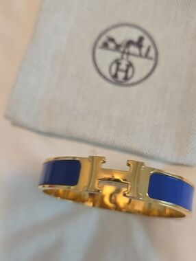 Almost Famous Gold-Tone Bracelet with Blue Enamel Inset